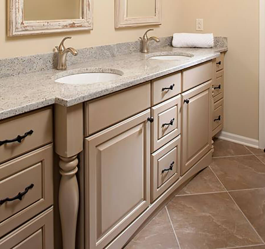 Mixing Slab and 5-Piece Drawer Fronts in a Kitchen or Bath Design