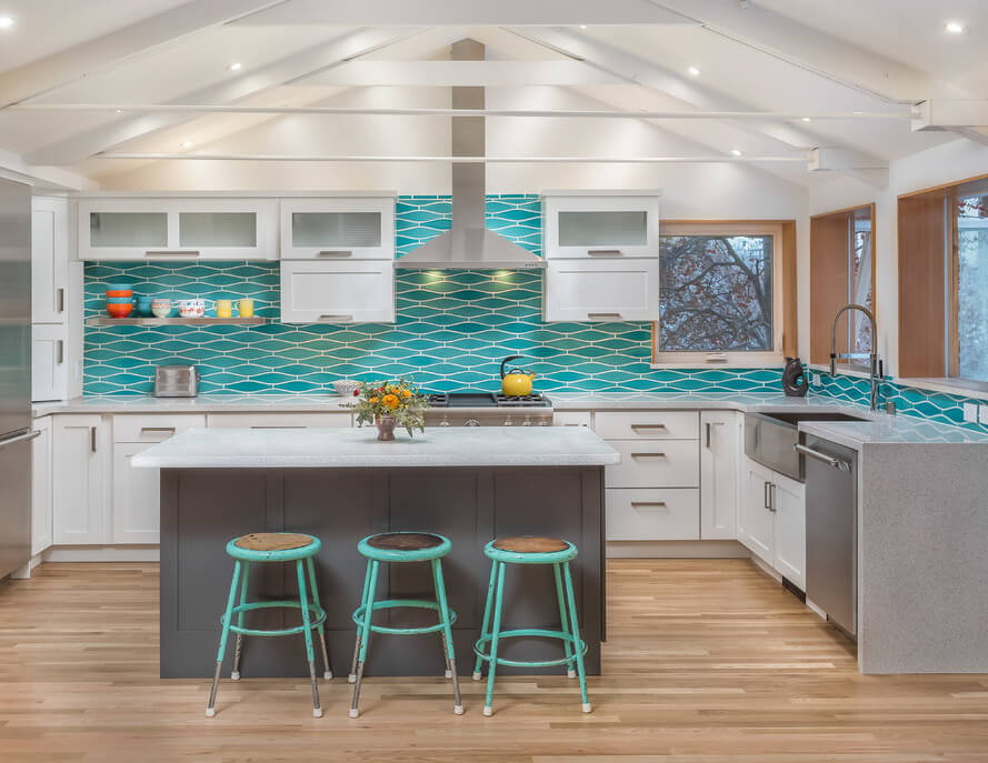 Turquoise – The Cool Kitchen Color Cabinet Trend