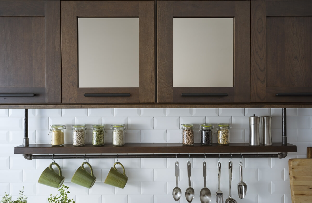 kitchen cabinet mirror design