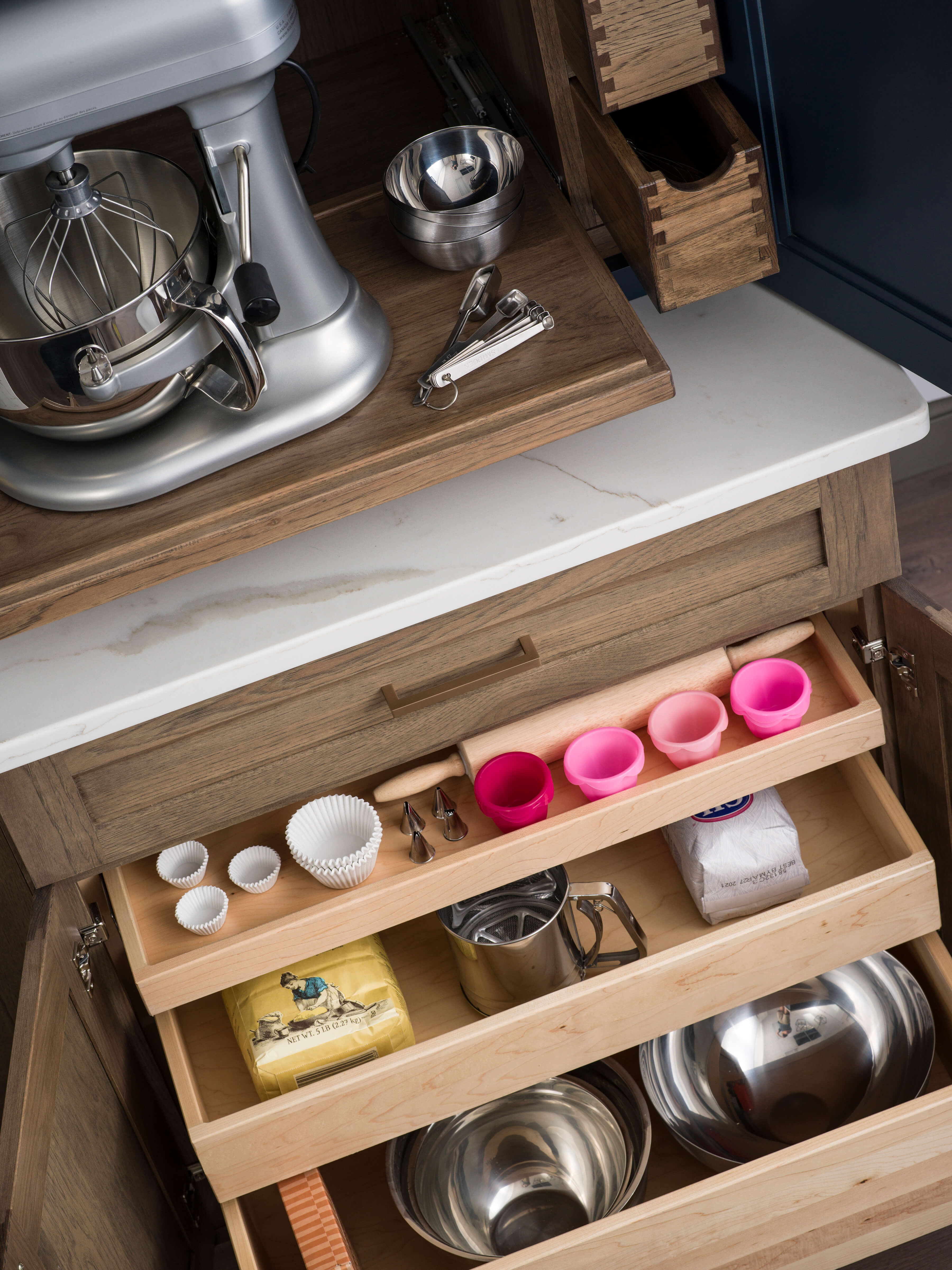 10 Storage Solutions for your Bathroom - Dura Supreme Cabinetry
