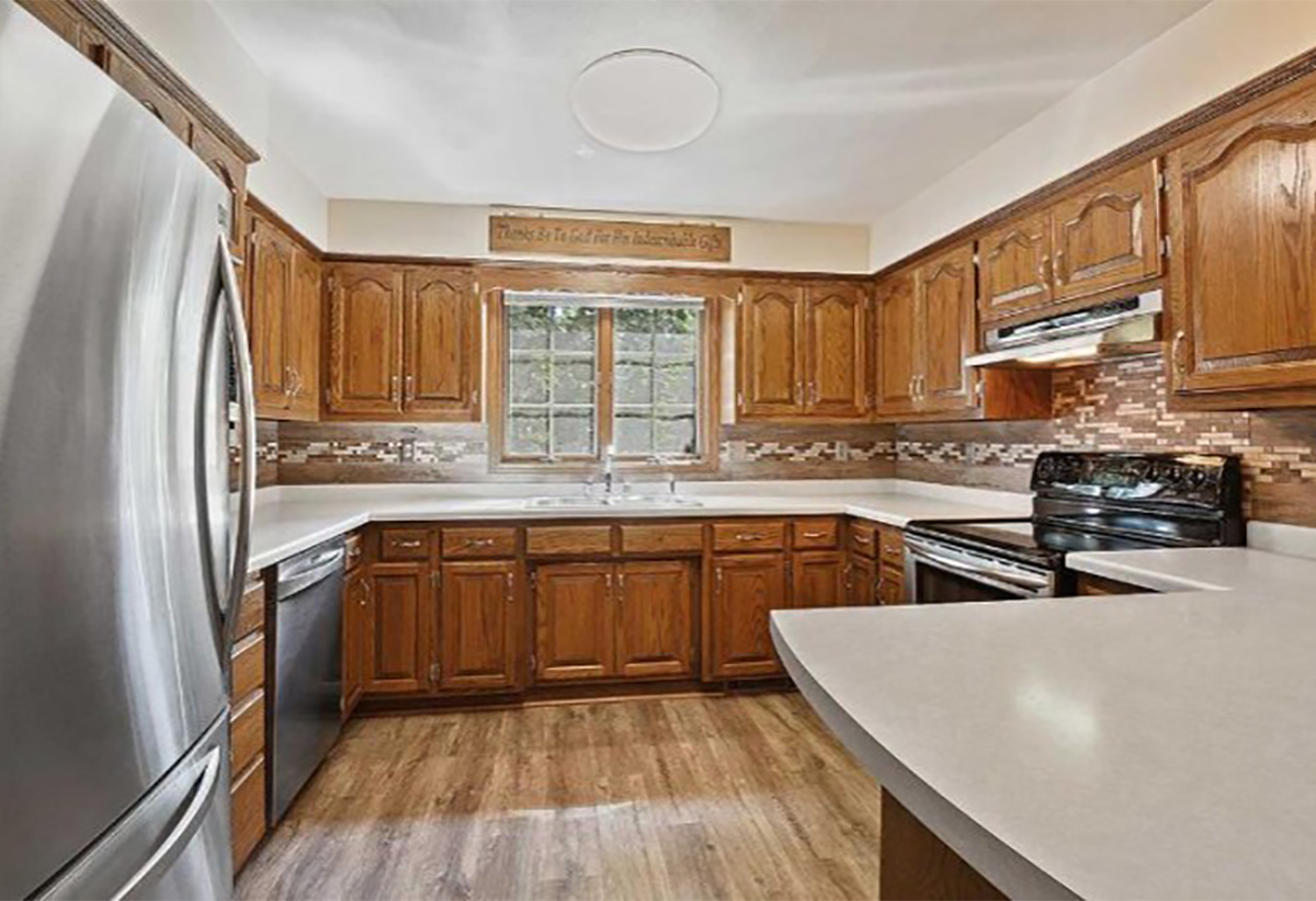 classic kitchen design oak wood cabinet