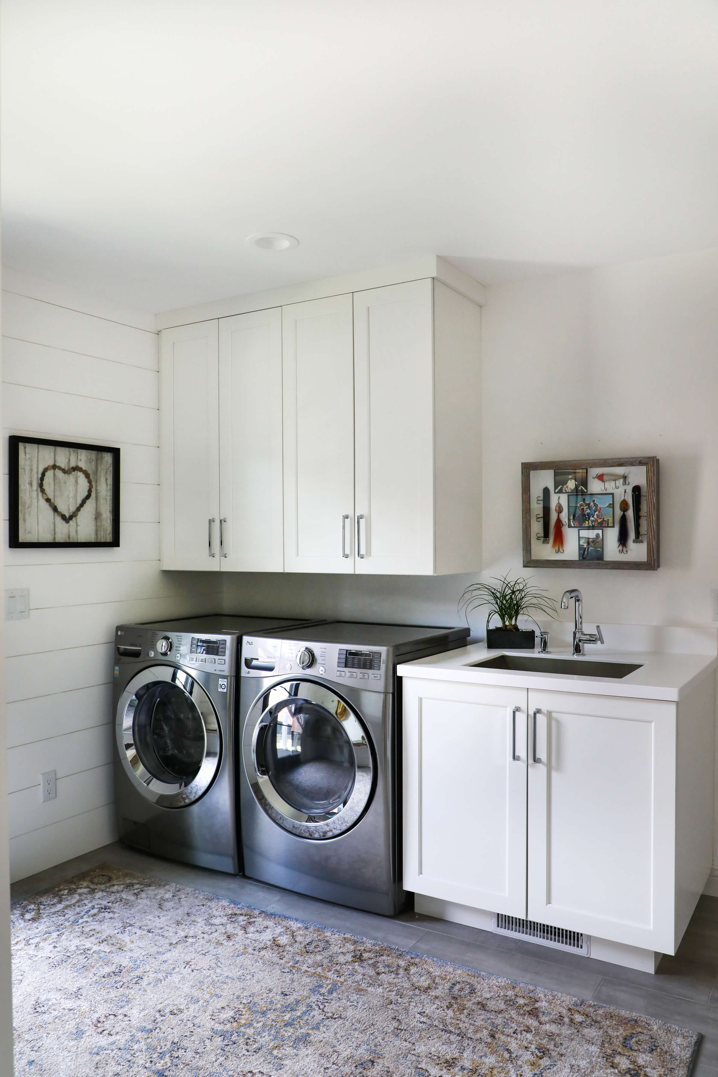 12 Ideas for Laundry Room Pantry Combo Rooms